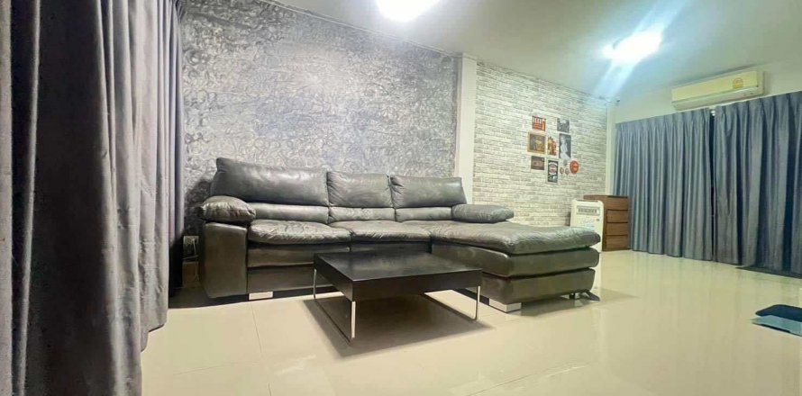 Таунхаус в Сапхансунге, Бангкок, Таиланд с 3 спальнями  № 141436