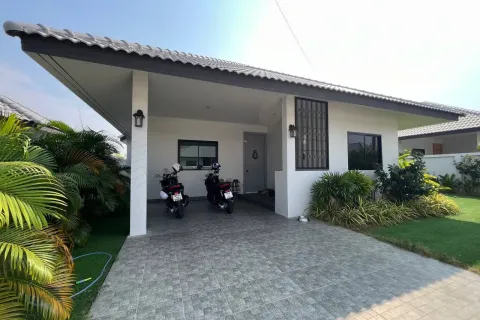 House in Pattaya, Thailand 3 bedrooms № 160245 - photo 22