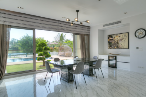 Villa in Phuket, Thailand 4 bedrooms № 160242 - photo 4