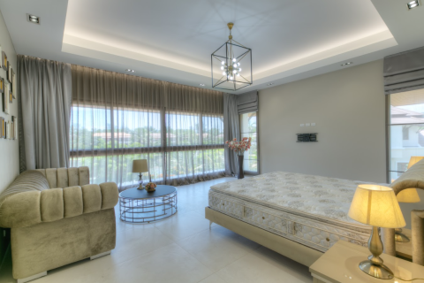 Villa in Phuket, Thailand 4 bedrooms № 160242 - photo 21