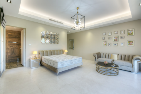 Villa in Phuket, Thailand 4 bedrooms № 160242 - photo 24