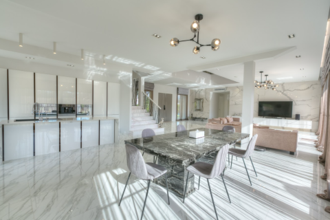 Villa in Phuket, Thailand 4 bedrooms № 160242 - photo 6