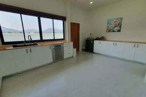 Villa in Hua Hin, Thailand 3 bedrooms № 160244 - photo 14