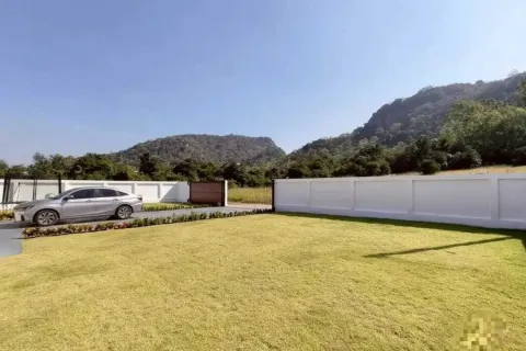 Villa in Hua Hin, Thailand 3 bedrooms № 160244 - photo 3