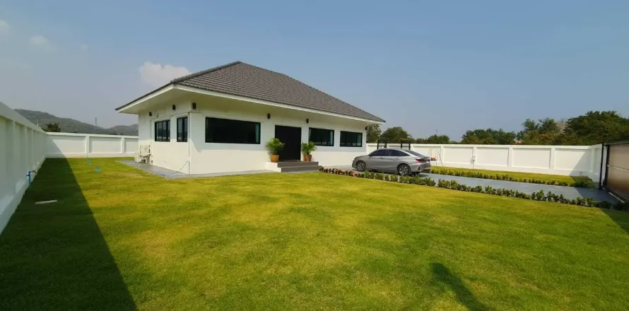 Villa in Hua Hin, Thailand 3 bedrooms № 160244