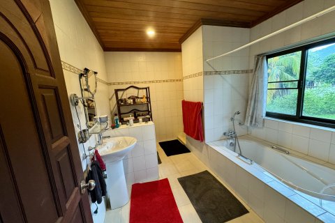 House in Ko Samui, Thailand 4 bedrooms № 160243 - photo 10