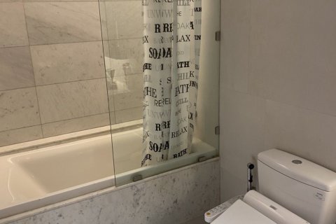 Condo à Watthana, Bangkok, Thaïlande, 2 chambres  № 160241 - photo 4