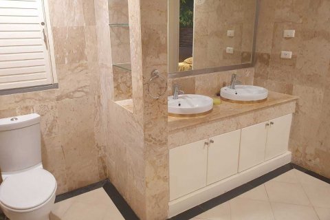 Condo à Phuket, Thaïlande, 2 chambres  № 142570 - photo 5