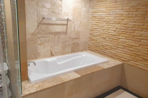 Condo à Phuket, Thaïlande, 2 chambres  № 142570 - photo 6