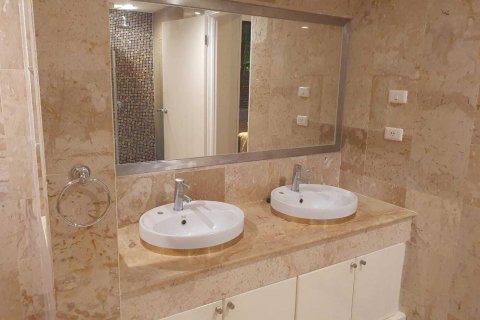 Condo à Phuket, Thaïlande, 2 chambres  № 142570 - photo 4