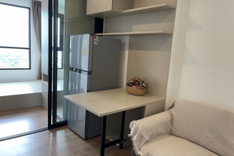 Condo in Min Buri, Bangkok, Thailand, 3 bedrooms  № 142571 - photo 1