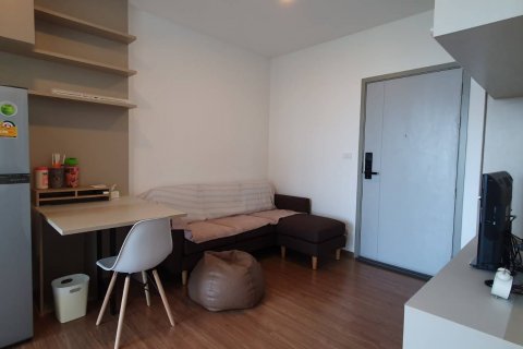 Кондоминиум с 3 спальнями в Минбури, Бангкок, Таиланд № 142571 - фото 2