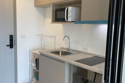 Condo in Min Buri, Bangkok, Thailand, 3 bedrooms  № 142571 - photo 17