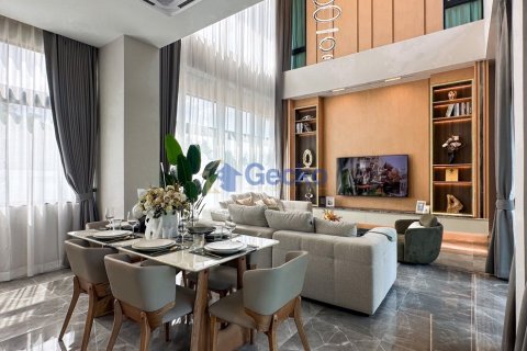 House in Pattaya, Thailand 5 bedrooms № 196435 - photo 13