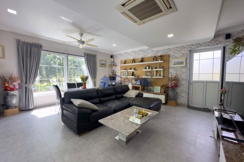 บ้านในพัทยา, ประเทศไทย 4 ห้องนอน № 196431 - รูปถ่าย 11