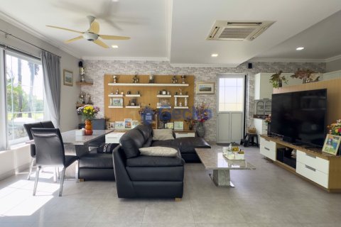 บ้านในพัทยา, ประเทศไทย 4 ห้องนอน № 196431 - รูปถ่าย 12