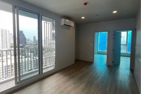 Condo in Watthana, Bangkok, Thailand, 2 bedrooms  № 136747 - photo 2