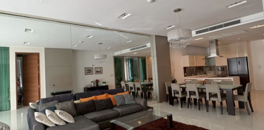 Кондоминиум с 2 спальнями в Паттайе, Таиланд № 136744