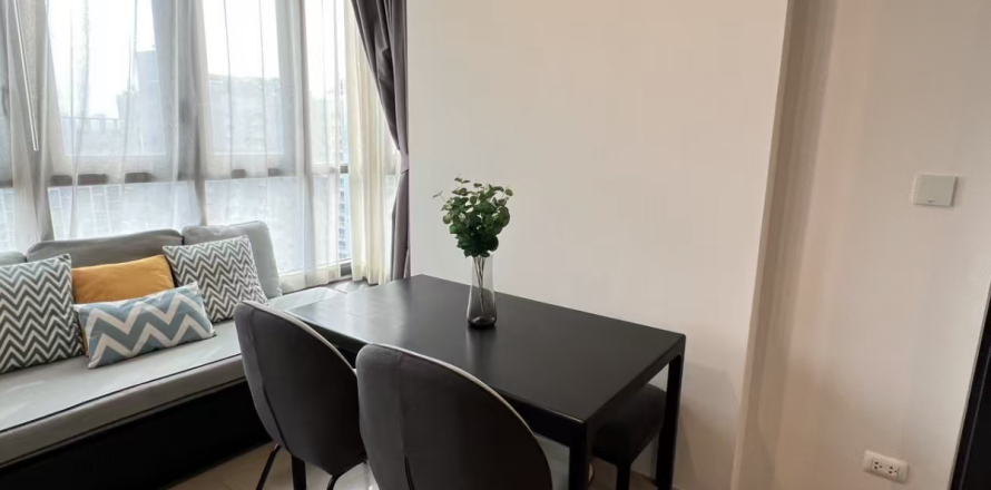 Studio dans le Condo à Din Daeng, Bangkok, Thaïlande  № 163047