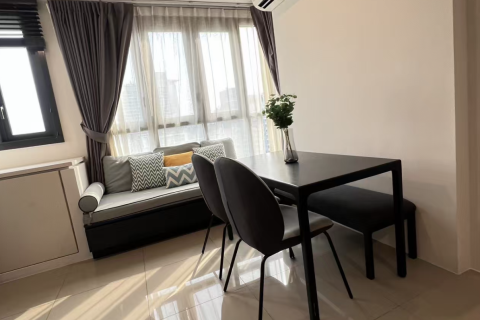 Studio dans le Condo à Din Daeng, Bangkok, Thaïlande  № 163047 - photo 6