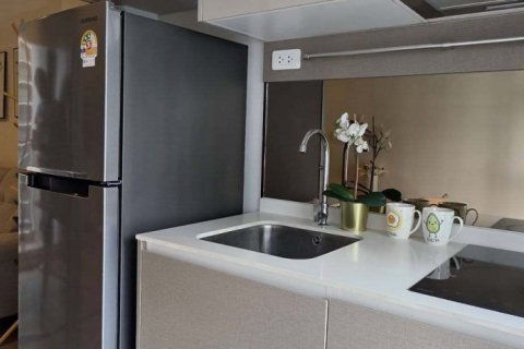 Studio in the Condo in Huai Khwang, Bangkok, Thailand  № 163050 - photo 5