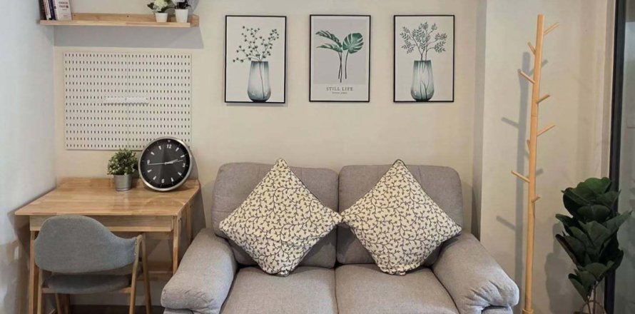 Studio in the Condo in Huai Khwang, Bangkok, Thailand  № 163050