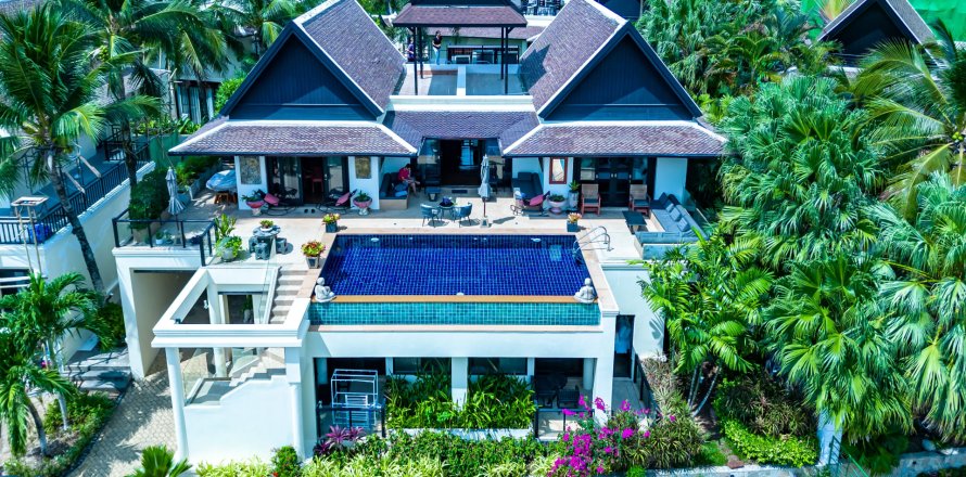 Villa in Phuket, Thailand 5 bedrooms № 163049