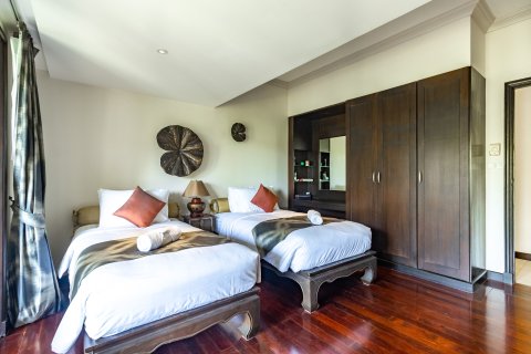 Villa in Phuket, Thailand 5 bedrooms № 163049 - photo 12