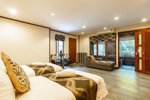 Villa in Phuket, Thailand 5 bedrooms № 163049 - photo 17