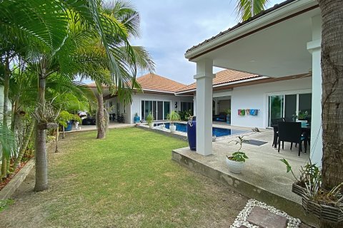 Вилла в Хуа Хине, Таиланд с 3 спальнями  № 168673 - фото 18