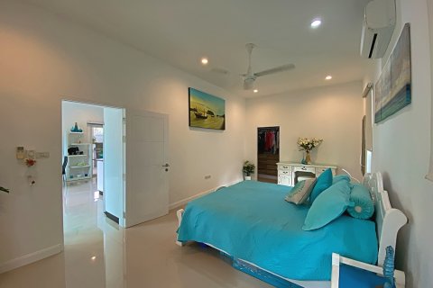 Вилла в Хуа Хине, Таиланд с 3 спальнями  № 168673 - фото 29