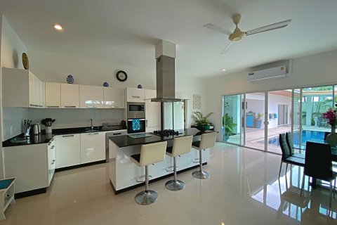 Вилла в Хуа Хине, Таиланд с 3 спальнями  № 168673 - фото 23