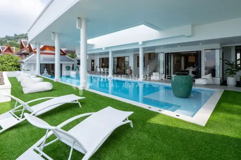 House in Phuket, Thailand 5 bedrooms № 209562 - photo 3