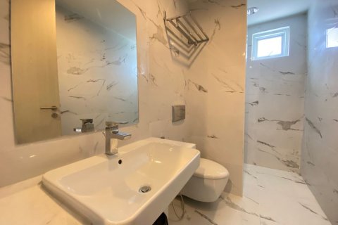 Propriété commerciale à Chiang Mai, Thaïlande 1579 m2 № 160082 - photo 27