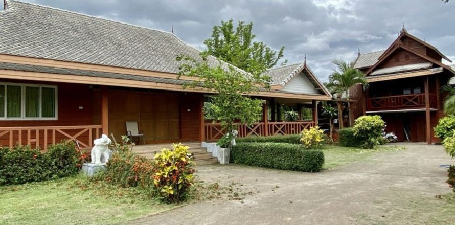 Коммерческая недвижимость в Чиангмае, Таиланд  № 160079