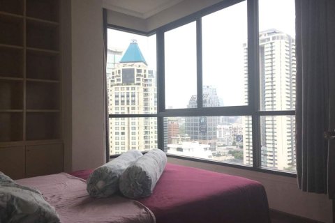 Кондоминиум с 2 спальнями в Сатхоне, Бангкок, Таиланд № 133957 - фото 3