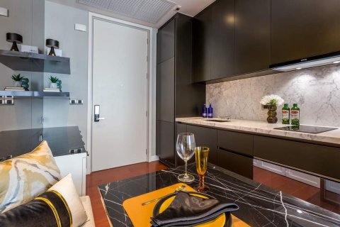 Condo in Watthana, Bangkok, Thailand, 1 bedroom  № 133959 - photo 6