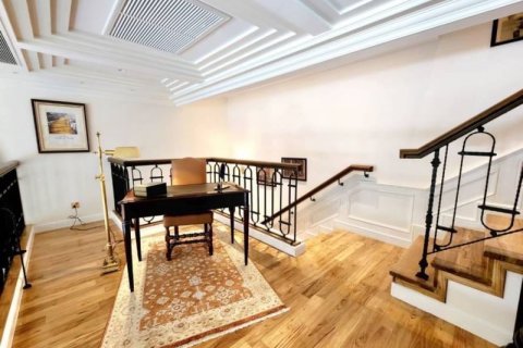 Villa in Watthana, Bangkok, Thailand 4 bedrooms № 133958 - photo 12