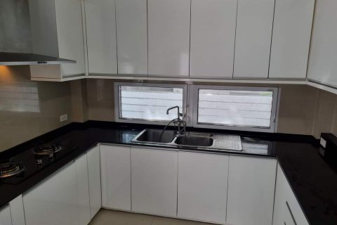 Кондоминиум с 5 спальнями в Чатучаке, Бангкок, Таиланд № 133956 - фото 5