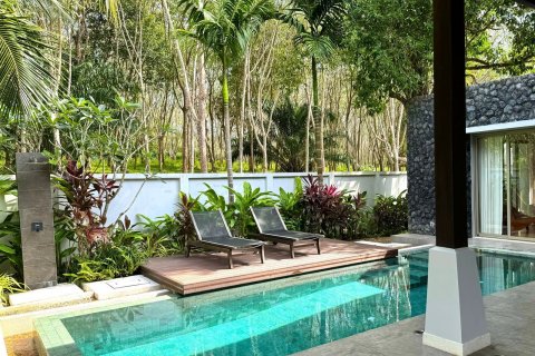 Villa in Phuket, Thailand 3 bedrooms № 139423 - photo 2