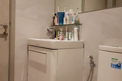 Studio dans le Condo à Watthana, Bangkok, Thaïlande № 139421 - photo 8