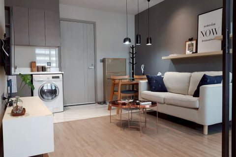 Studio dans le Condo à Watthana, Bangkok, Thaïlande № 139421 - photo 3