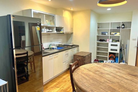 Condo in Bang Rak, Bangkok, Thailand, 2 bedrooms  № 148508 - photo 4