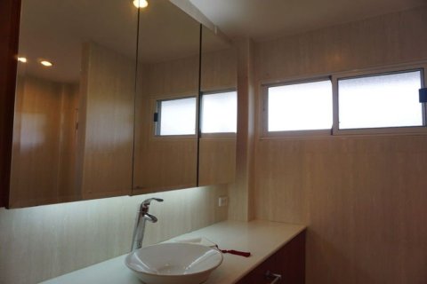 House in Chiang Mai, Thailand 7 bedrooms № 160076 - photo 24