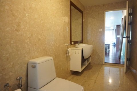 House in Chiang Mai, Thailand 7 bedrooms № 160076 - photo 14