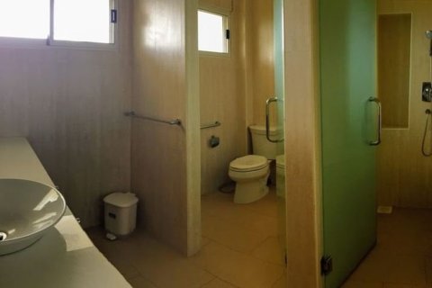 House in Chiang Mai, Thailand 7 bedrooms № 160076 - photo 16