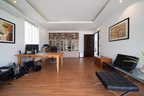 Maison à Chiang Mai, Thaïlande 5 chambres № 160074 - photo 11