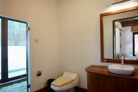 House in Chiang Mai, Thailand 5 bedrooms № 160078 - photo 16