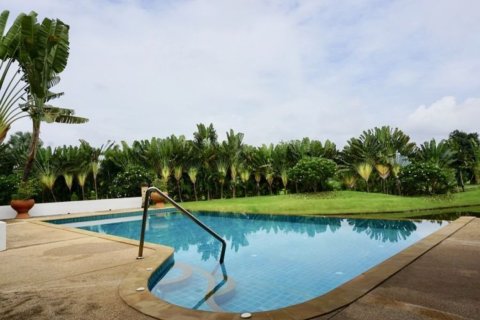 House in Chiang Mai, Thailand 5 bedrooms № 160078 - photo 23