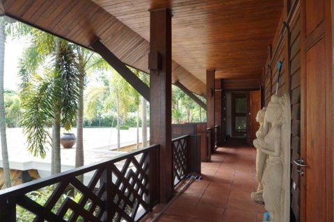 Maison à Chiang Mai, Thaïlande 5 chambres № 160078 - photo 19